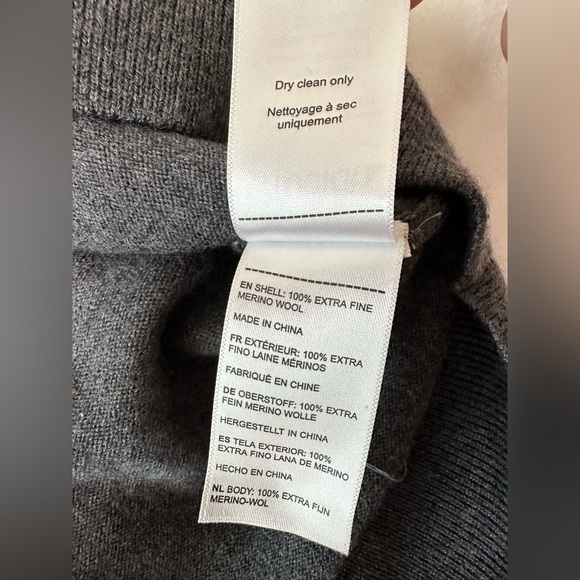 UNTUCKit Belguardo Merino Wool Quarter -Zip Sweater Size Small - Picture 8 of 9